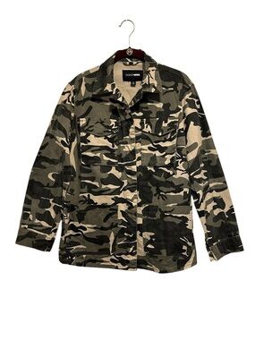 NWOT Nova Fashion Camouflage Utility Jacket Medium